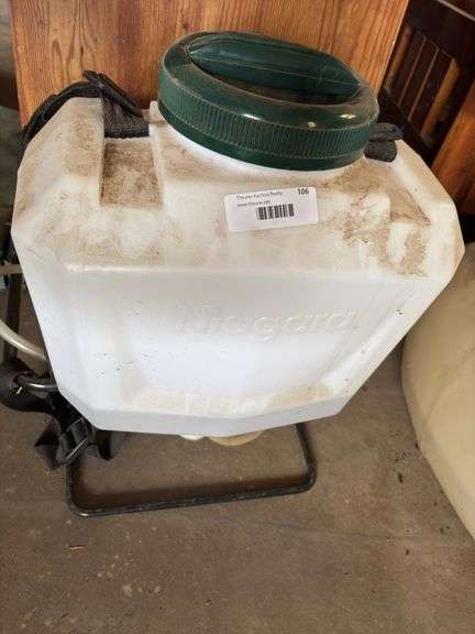 Niagara Backpack Sprayer, condition unknown image