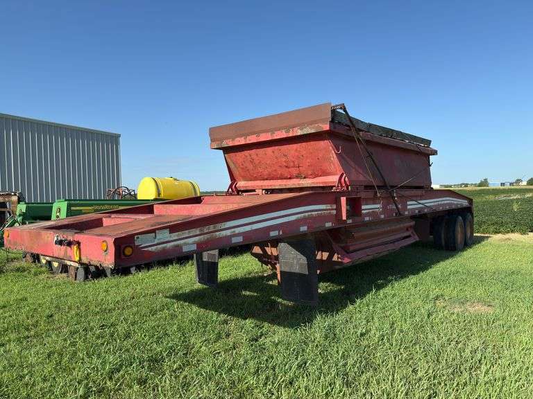 1985 Trail King Model #BD22-402 Belly dump gravel trailer, tandem dual wheels, 11Rx22.5 tires, VIN #1TKS04024FM106480 image