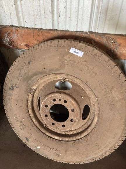 Continental Conti Trac LT 235/85R16 Tire on Steel Rim, used image