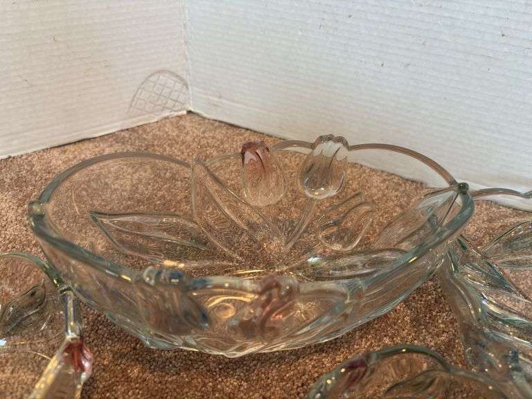 Set of Glass Bowls with Floral Detail