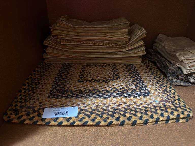 Assorted Table Linens: Placemats, Napkins, and Tablecloths
