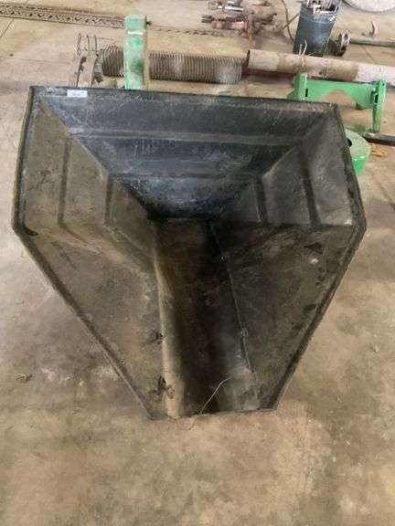 Grain Auger Hopper image