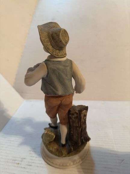 Two Cleveland Porcelain Figurine Set KW6096