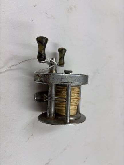 Shakespeare Direct Drive No. 1924 Fishing Reel