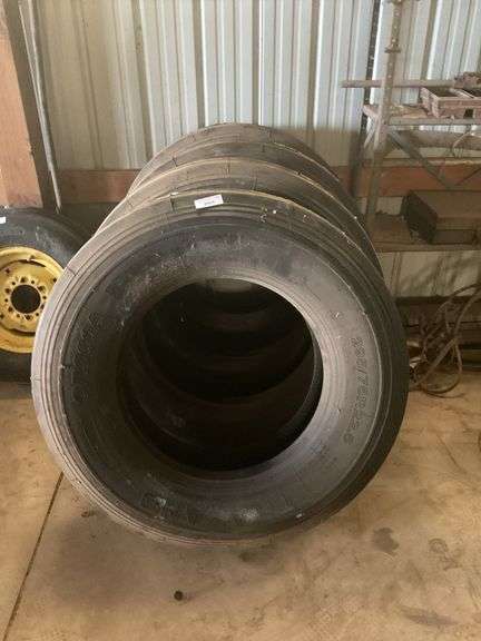 (4) Trazano CR960A 295/75R22.5 Tires, New image