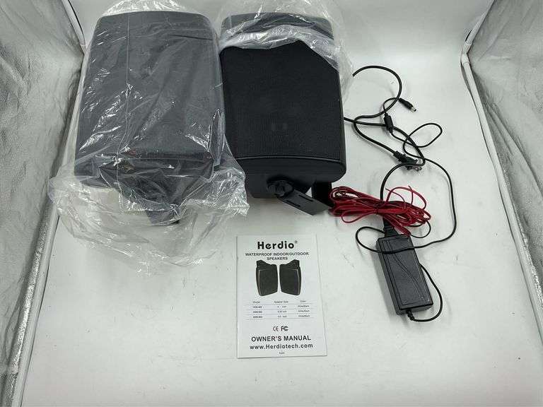 HERDIO waterproof indoor/outdoor speakers image