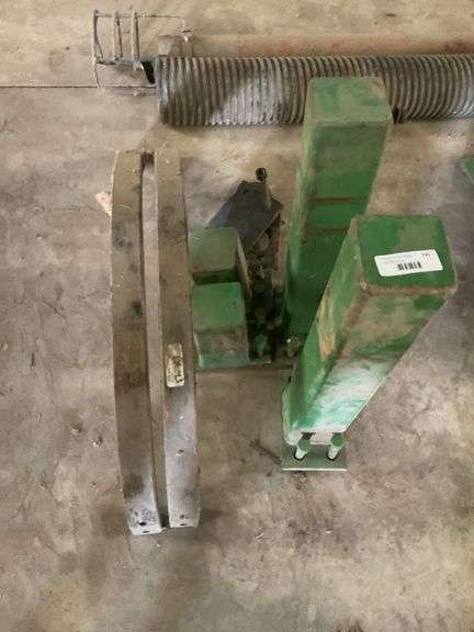 John Deere Field Cultivator Extensions & Shanks image