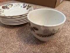 Ridgway 'Harwick' Pattern China Dinnerware Set