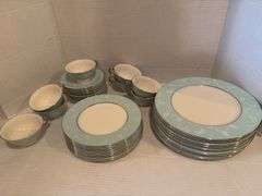 Castleton China Corsage Dinnerware Set