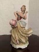 Pair of Brian and Gwendolyn KW 337 Porcelain Figurines