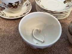 Ridgway 'Harwick' Pattern China Dinnerware Set