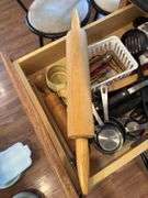 Utensils in the drawer ￼