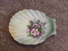 Decorative Gravy Boats and Floral Plates