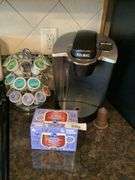 Keurig Coffee Maker with K-Cup Carousel and Kroger French Vanilla K-Cups
