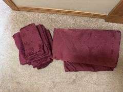 Assorted Table Linens: Placemats, Napkins, and Tablecloths