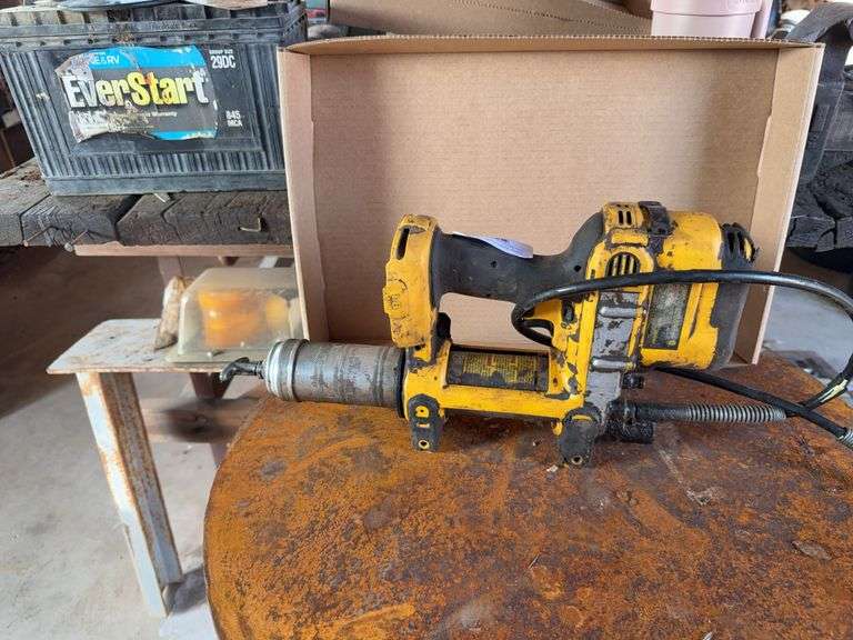 DeWalt Air Impact Grease Gun image