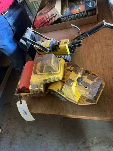 Vintage Tonka Road Roller and Crane Truck Toys image