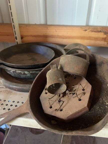 Cast Iron Skillets image