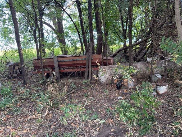 LARGE LOT! Scrap Metal and Salvage Material Lot image