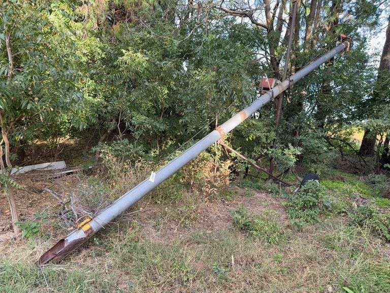 Grain Auger with Electric Motor and Transport Wheels image