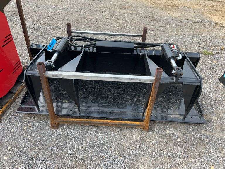 Future FT-PG72C Skid Steer Plate Grabber - 72" Width, 35" Max Opening, 10KN image