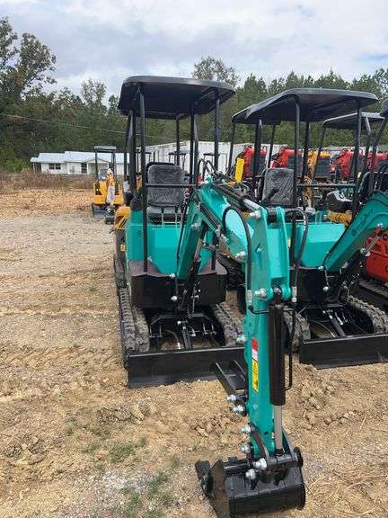 AGT MH12-Z Mini Excavator - ZONSEN 11KW Gas w/ Pilot System & EPA