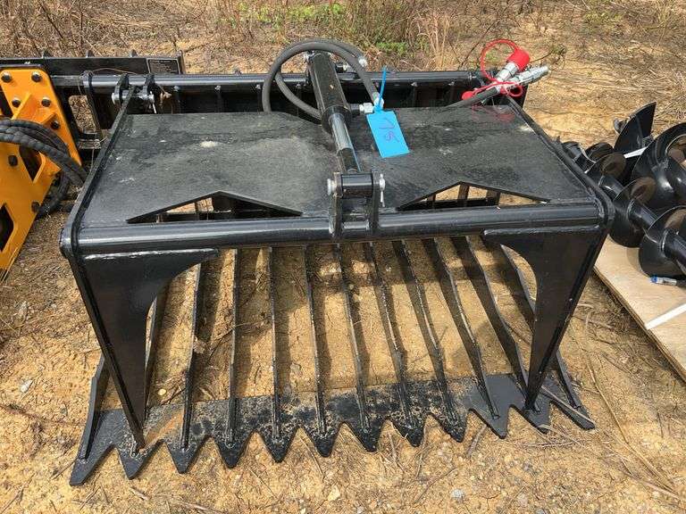 Future FT-HWG44C Mini Skid Steer Rock Grapple Bucket - 44" Width, 47" Opening, 15KN image