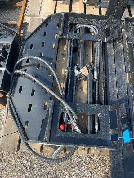 Future FT-SF60 Skid Steer Side Shift Forks - 60" 1.2T Capacity, 1500mm Length image