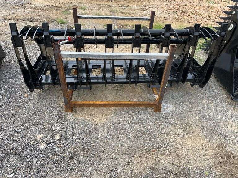 Future FT-CLG72C Curved Log Grabber- 5ft Wide image