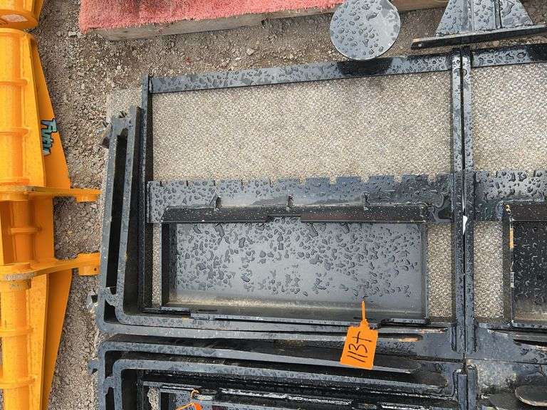 Future FT-XHC Mini Skid Steer Forks - Compact Pallet Forks image