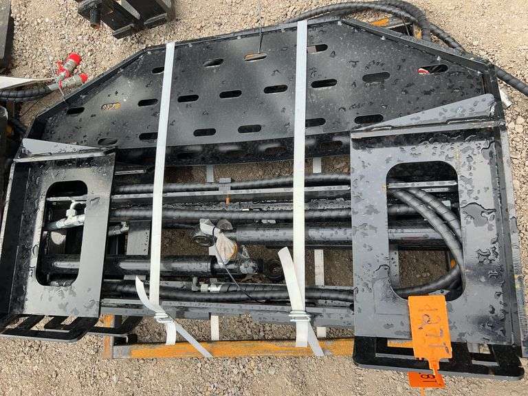 Future FT-SF60 Skid Steer Side Shift Forks - 60" 1.2T Capacity, 1500mm Length image