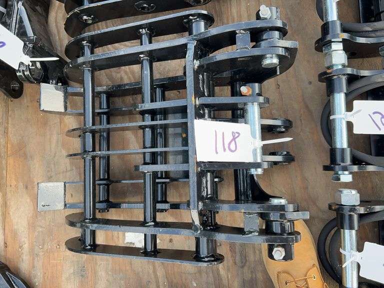 Future Excavator Grapple - Fits 1-2 Ton Excavator, 1" Pin Diameter image