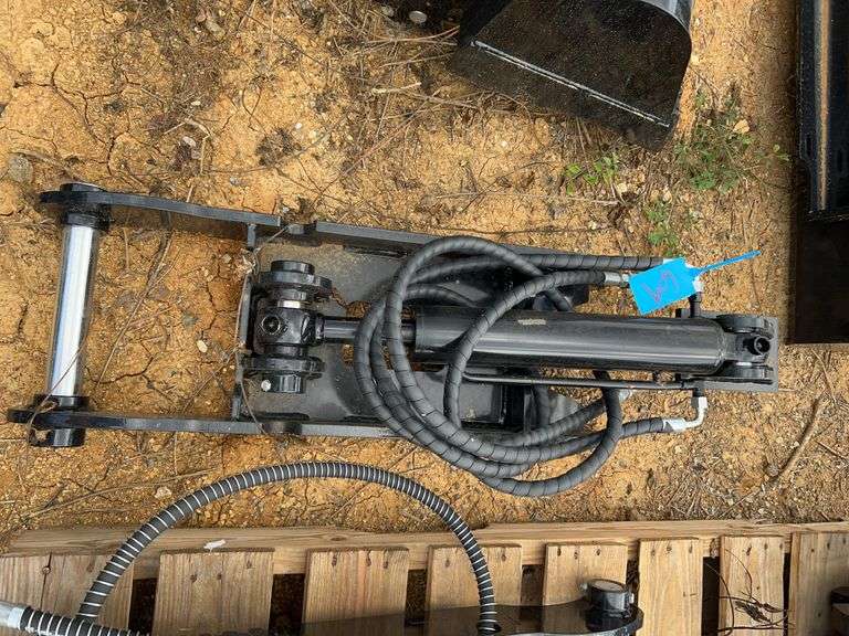 Future FT-J5T Excavator Thumb - Fits CAT 3-5 Ton, 980mm Length, 12KN Force image