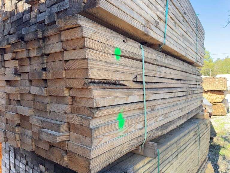 (128) 2” x 6” x 8ft Construction Lumber image