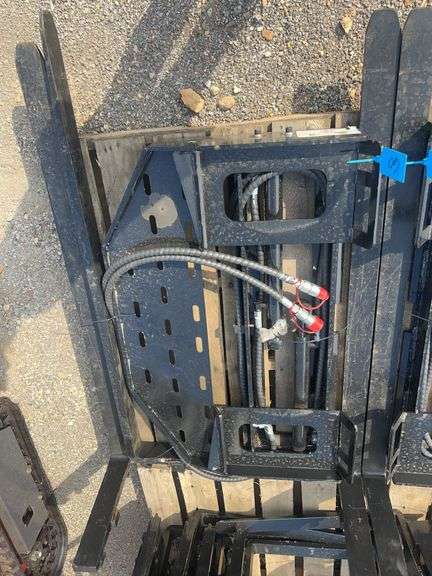 Future FT-SF60 Skid Steer Side Shift Forks - 60" 1.2T Capacity, 1500mm Length image