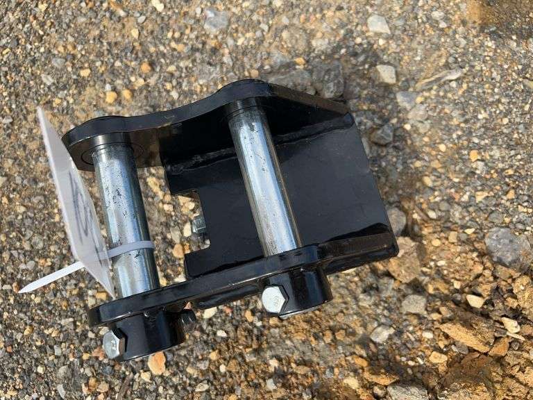 Future Quick Coupler - Fits 1-2 Ton Excavator, 1" Pin Hole image