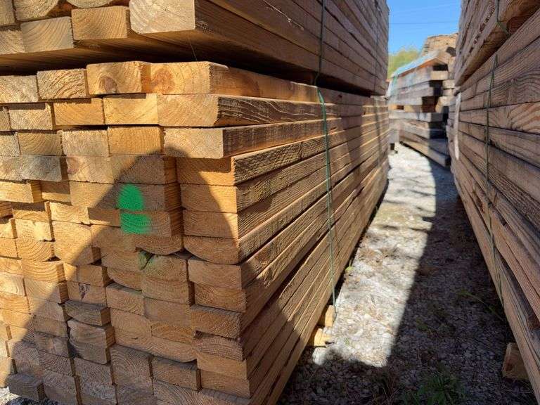 (208) 2” x 4” x 8ft Pine Construction Lumber image