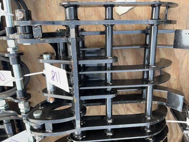 Future Excavator Grapple - Fits 1-2 Ton Excavator, 1" Pin Diameter image