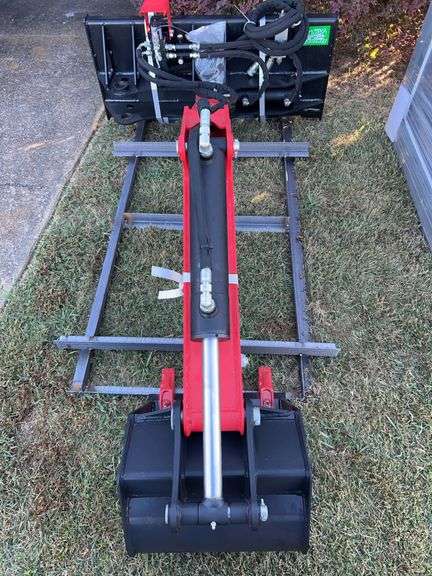 Raytree RMDB82 Digger Backhoe - 82" Max Digging Depth, 12" Bucket, Fixed Thumb image