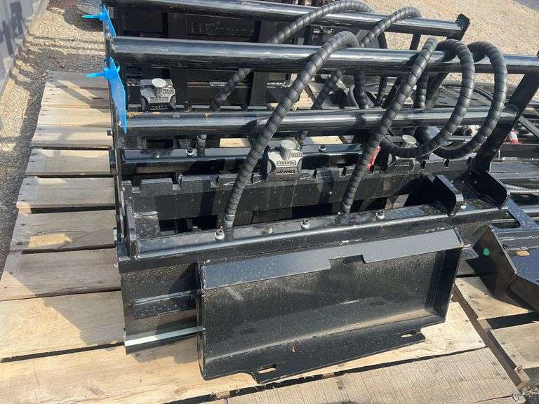Future FT-CYHC Mini Skid Steer Side Shift Fork - 200kg Capacity, 760mm Length image