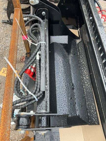 Future FT-XKH39F Mini Skid Steer 4-in-1 Bucket - 39" Width, 396lbs Capacity image