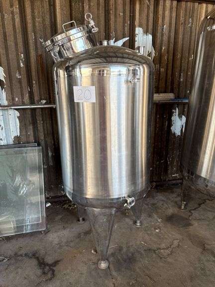 500L SUS304 Extract Liquid Storage Tank by Shivem Enterprises image