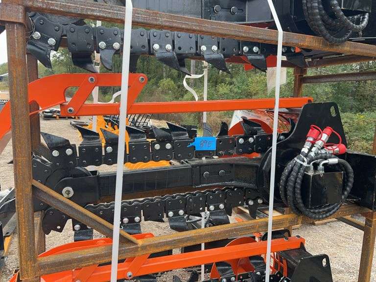 Future FT-X39F Mini Trencher - 150mm Width, 950mm Depth, 16 Teeth, 57L/min image