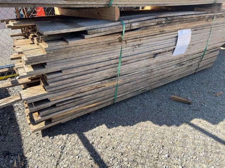(Approx 320) Pine Lumber! 4in - 6in Wide  x 1in Thick x 7ft to 8ft 6in Long image