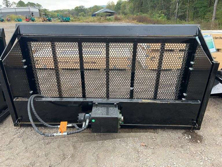 Future FT-VB59 Skid Steer Screening Bucket - 59" Width, 0.65m³, 10-20Hz Vibration image