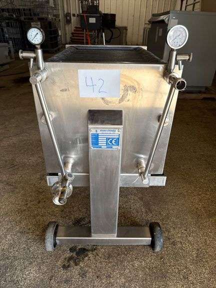 Marchisio Stainless Steel Plate and Frame Filter Press with Pressure Gauges 40x40cm 32 plates image