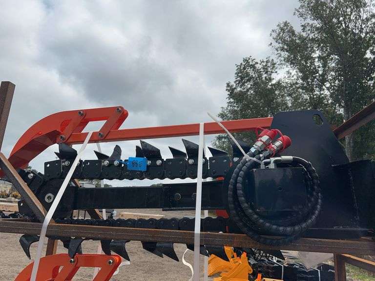 Future FT-X39F Mini Trencher - 150mm Width, 950mm Depth, 16 Teeth, 57L/min image