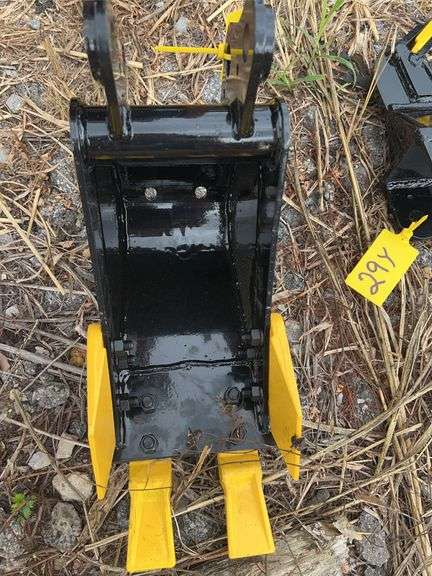 Youert Mini Excavator bucket image