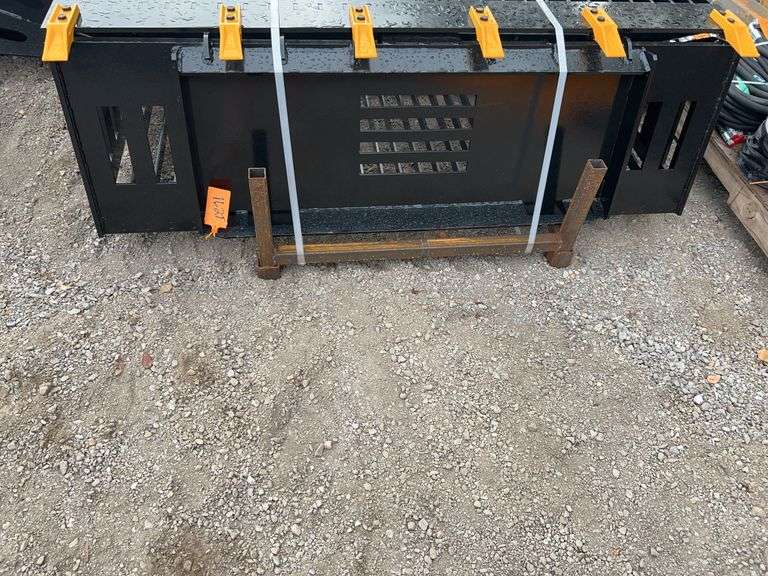 Future FT-RB66C Skid Steer Rock Bucket - 66" Width, 0.4m³ Volume image