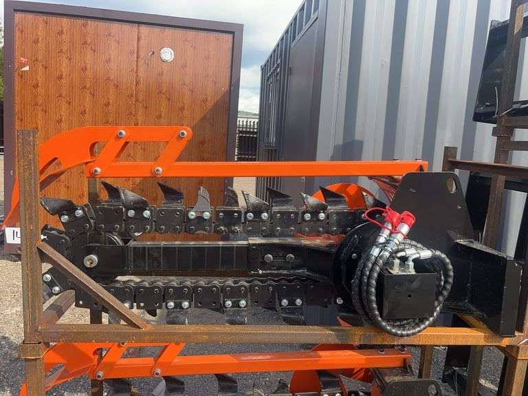 Future FT-X39F Mini Trencher - 150mm Width, 950mm Depth, 16 Teeth, 57L/min image